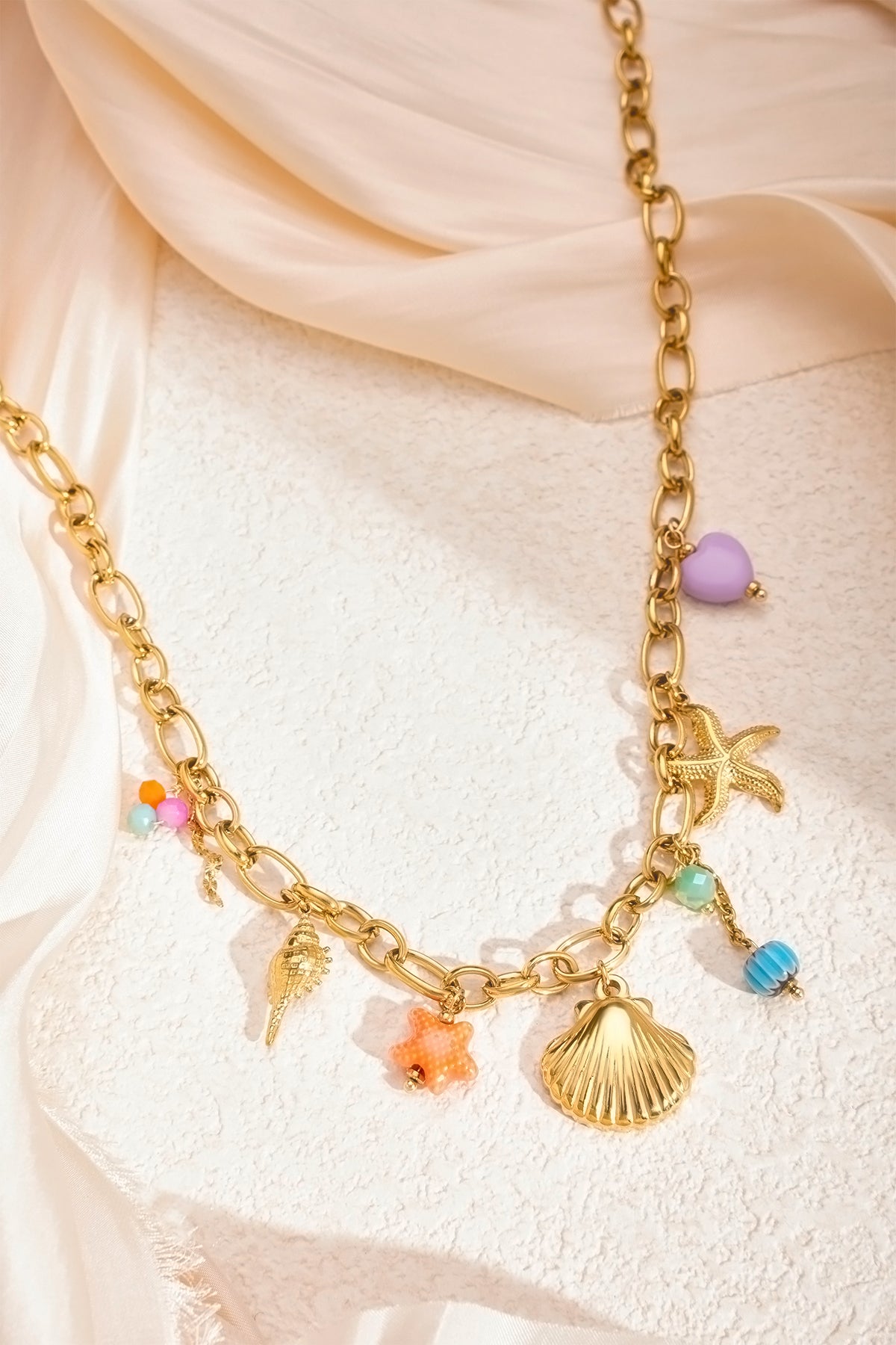 ketting party at sea