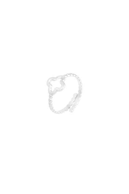gedraaide ring met klaver