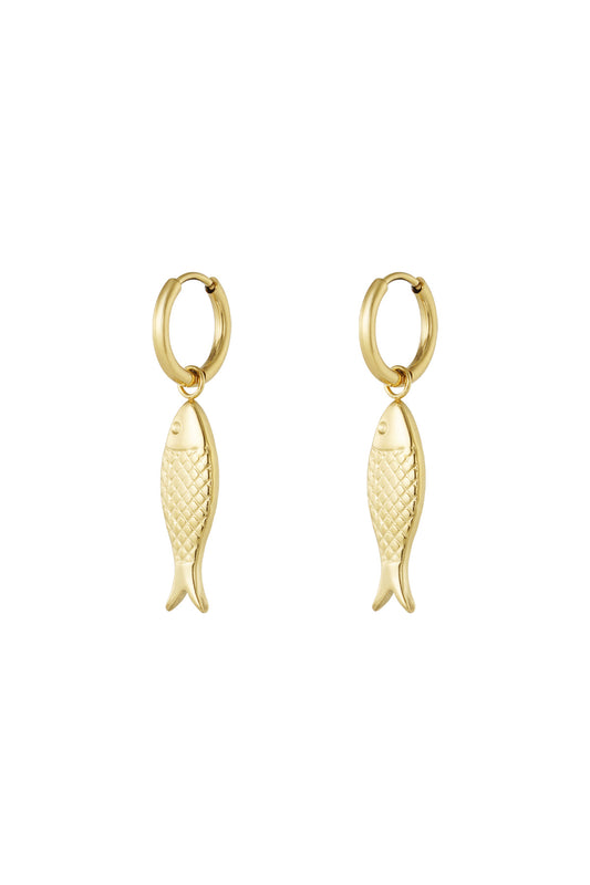 fish charm oorbellen