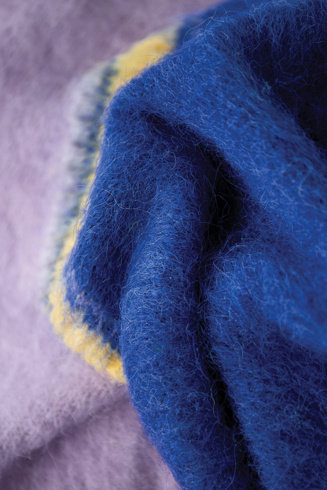 Knitted Polyester Fiber Women's V-Neck Sweater Casual Color Clash