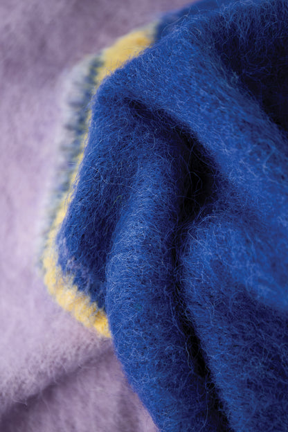 Knitted Polyester Fiber Women's V-Neck Sweater Casual Color Clash