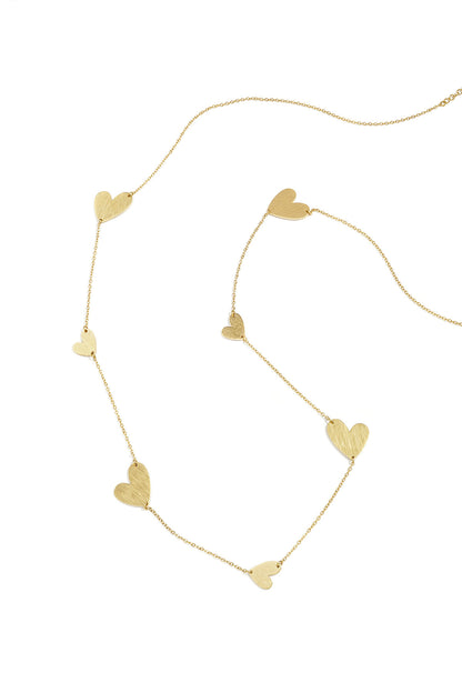 Lange ketting met hartjes in verschillende maten