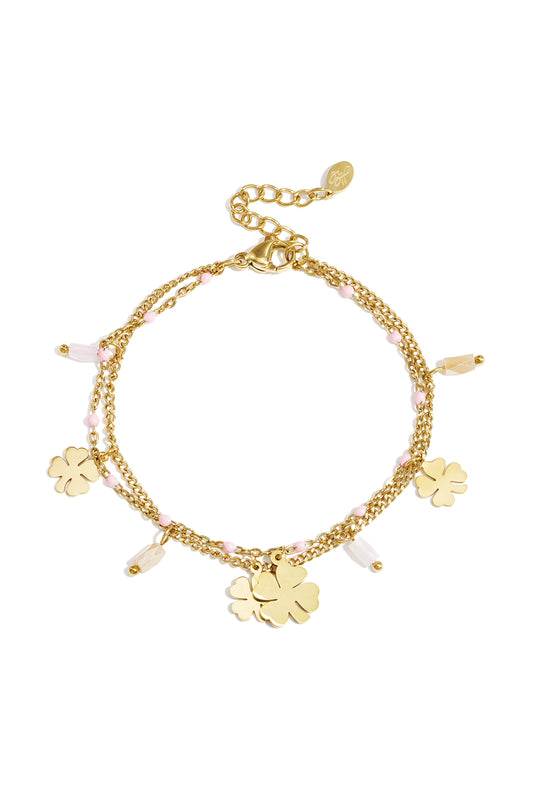 Armband met klaver en kralen charms