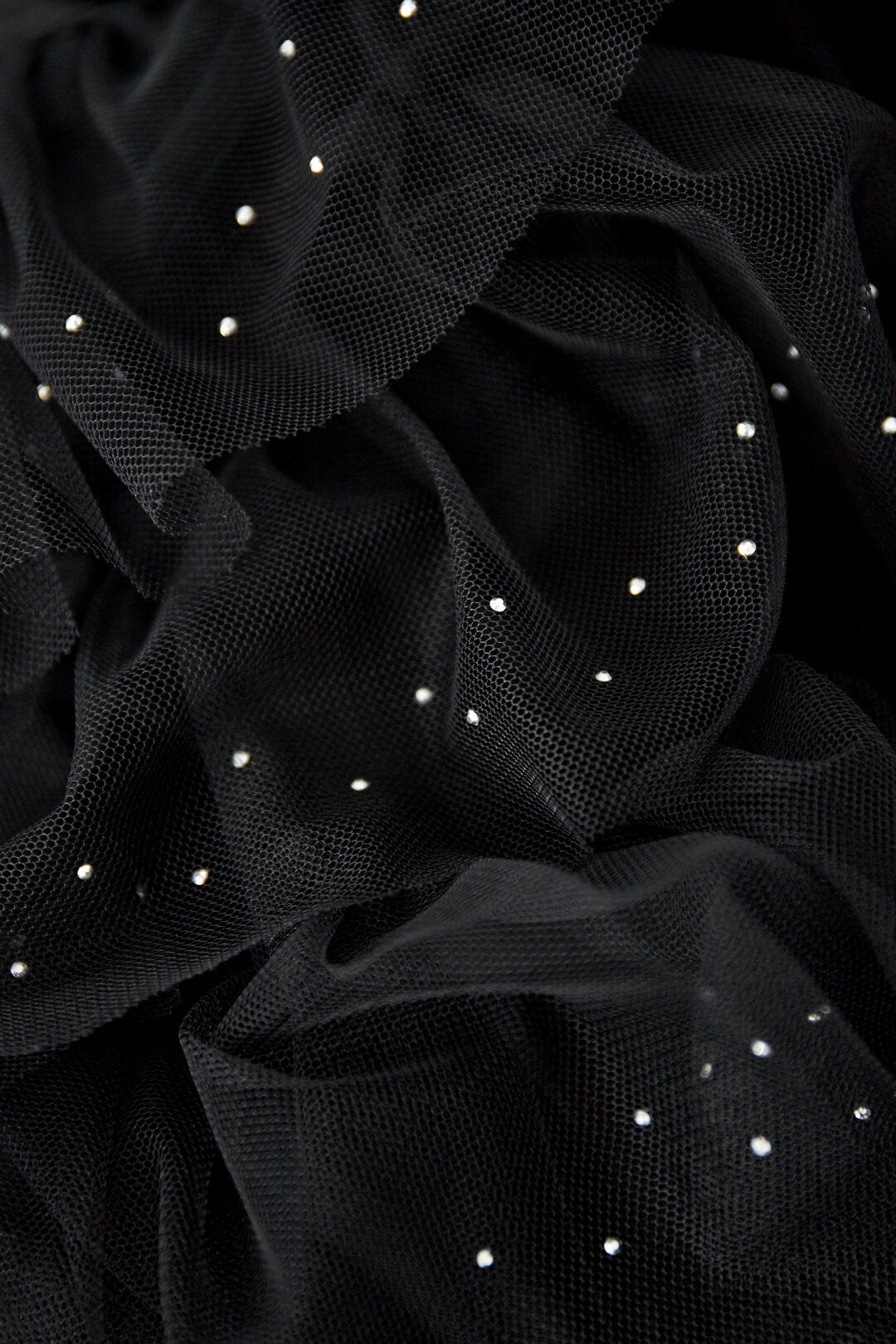 Stylish Black All-Fit Polyester Skirt for Any Occasion